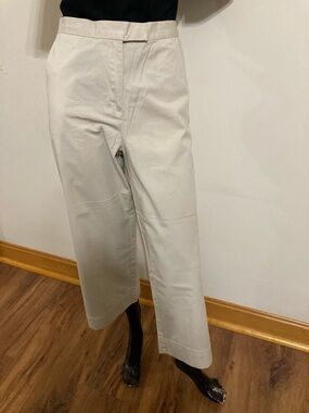 Light Beige Wide-Leg Capris Pants 
Item# SScpc4